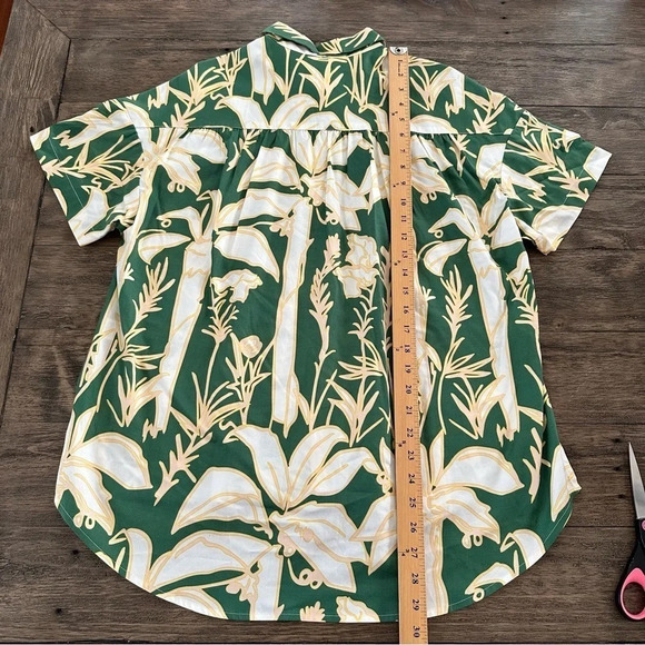NWT Crosby by Mollie Burch XS Cannes Tropical Peyton Button Up Top Hawaiian New - Picture 8 of 9